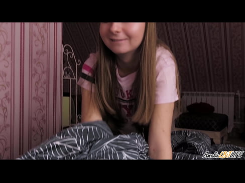 ❤️ Blondie duboko siše svog BFF-a i dobiva spermu u usta Prekrasni porno u pornografiji hr.japangaysex.ru ❌️❤